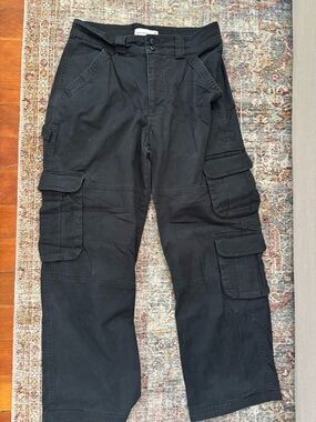 Abercrombie & Fitch Black Cargo Pants Size 8 Short